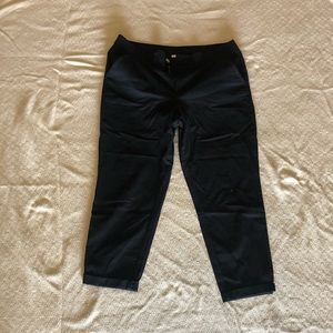 Black cropped pants